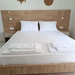 Aparthotel Milies 3*