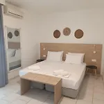 Milies Aparthotel 3*