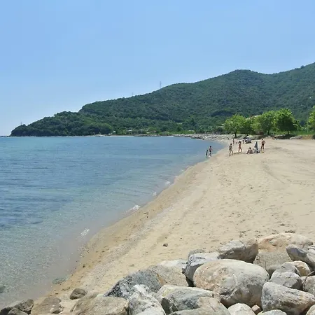 Ξενοδοχείο με διαμερίσματα μηλιές *