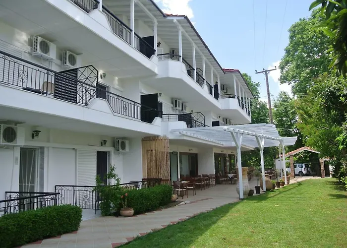 Apartahotel Milies 3*