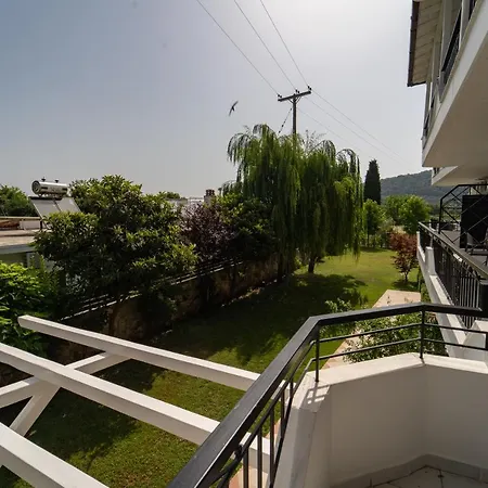 Aparthotel Milies 3*